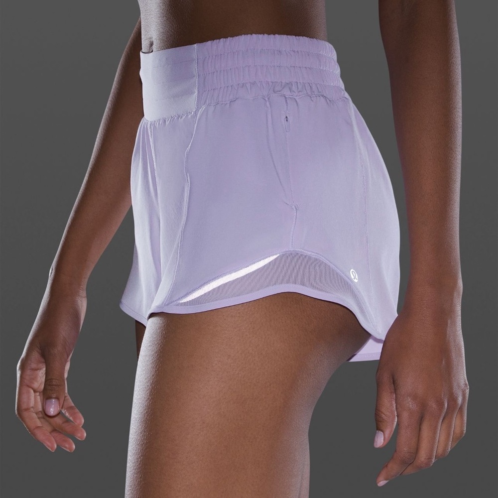 NWT lululemon hr hotty hot shorts 2.5”